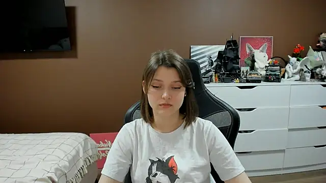 SoniNesti online show from 07-16-26, 02:56