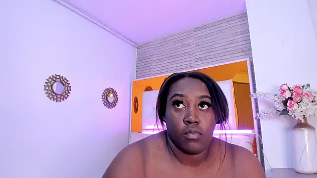 Snapshot of ShaniaBrownn chatting on 03-18-25, 08:15 ShaniaBrownn online show from 03-18-25, 08:15