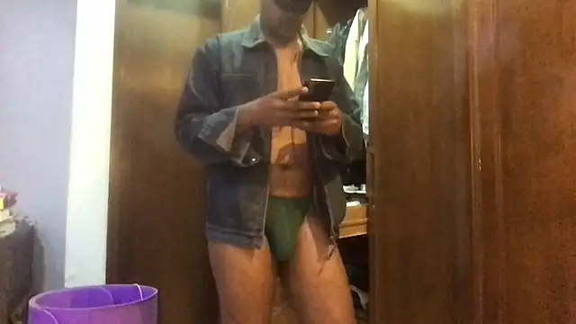 Snapshot of bangalidickolo chatting on 02-09-25, 01:46 bangalidickolo online show from 02-09-25, 01:46