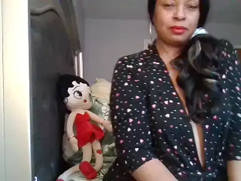 MSweetLindaParks online show from 02-16-25, 03:05