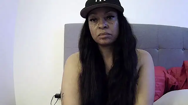 MSweetLindaParks online show from 06-11-26, 12:19