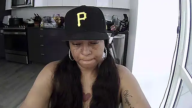 MSweetLindaParks online show from 07-13-26, 02:53