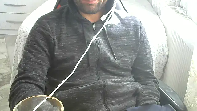 Snapshot of crazybaby5461 chatting on 11-15-25, 10:45 crazybaby5461 online show from 11-15-25, 10:45