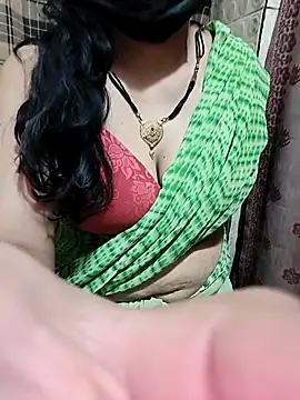 Snapshot of sangeetha4bide chatting on 03-20-26, 06:18 sangeetha4bide online show from 03-20-26, 06:18