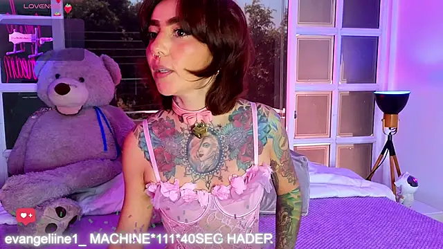 Evangelyne 1 online show from 02-21-25, 03:32