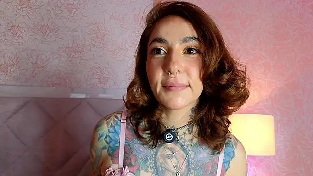 Snapshot of Evangelyne_1 chatting on 07-28-26, 03:43 Evangelyne 1 online show from 07-28-26, 03:43