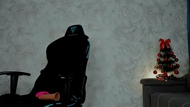 Emma7 online show from 01-06-25, 04:04