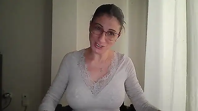 Snapshot of Sanada_hot chatting on 10-05-25, 07:17 Sanada hot online show from 10-05-25, 07:17