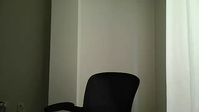 Snapshot of Sanada_hot chatting on 11-06-25, 02:18 Sanada hot online show from 11-06-25, 02:18