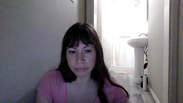 Snapshot of petitedoll29 chatting on 10-29-25, 07:48 petitedoll29 online show from 10-29-25, 07:48