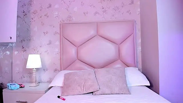 ambar sullivan online show from 10-07-25, 11:40