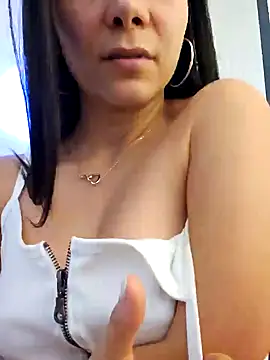 miaeyes online show from 12-02-24, 03:47