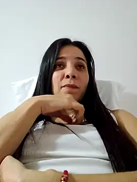 miaeyes online show from 01-06-25, 12:59