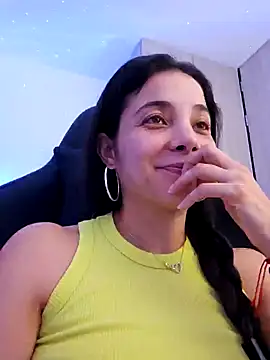 miaeyes online show from 01-11-25, 04:25