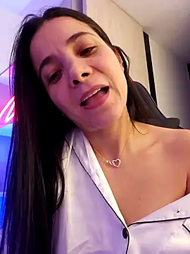 miaeyes online show from 01-18-25, 04:48