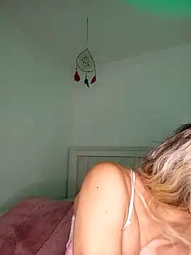 ASHLEY BLAIR online show from 10-31-25, 12:06