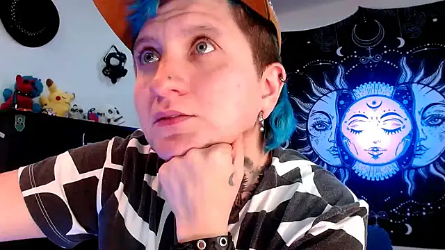 Marieblueeyes online show from 02-03-25, 01:52