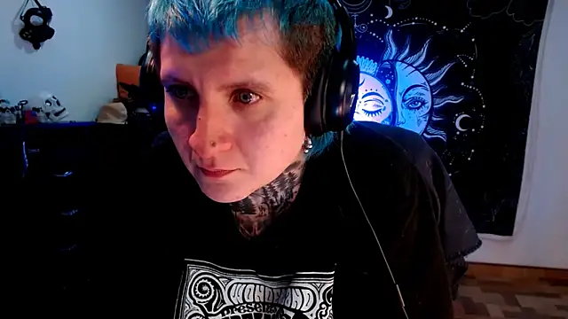 Marieblueeyes online show from 02-04-25, 07:18