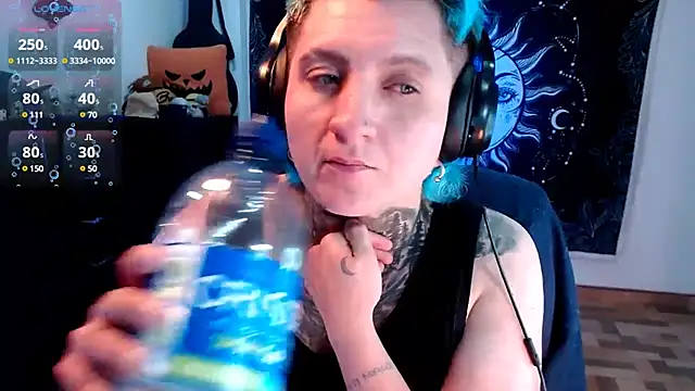 Marieblueeyes online show from 02-15-25, 06:44