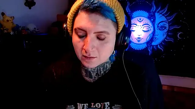 Marieblueeyes online show from 02-21-25, 01:44