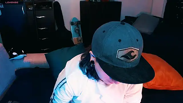 Marieblueeyes online show from 10-01-25, 02:28