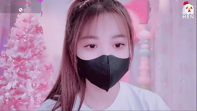 Snapshot of hen237 chatting on 11-18-25, 12:05 hen237 online show from 11-18-25, 12:05