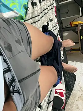 Snapshot of elvis0966 chatting on 12-16-24, 04:02 elvis0966 online show from 12-16-24, 04:02