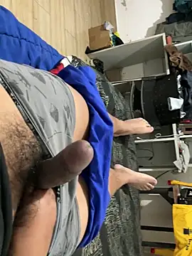 Snapshot of elvis0966 chatting on 01-13-25, 04:39 elvis0966 online show from 01-13-25, 04:39