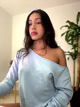 Snapshot of SelenaStone chatting on 01-13-26, 10:04 SelenaStone online show from 01-13-26, 10:04