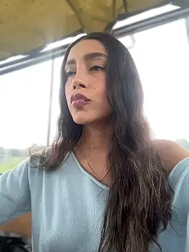 Snapshot of SelenaStone chatting on 02-19-26, 08:38 SelenaStone online show from 02-19-26, 08:38