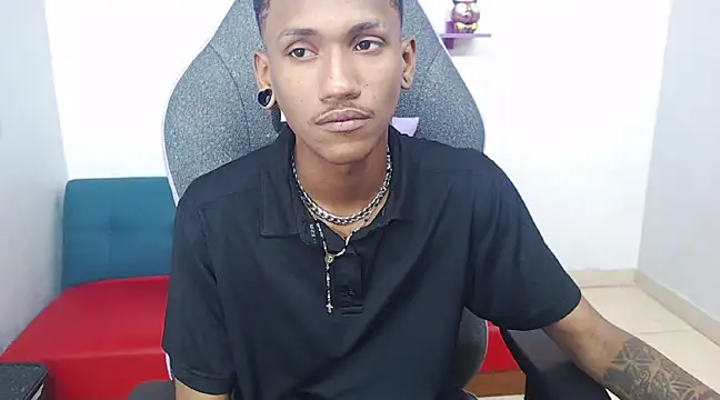 ManSant online show from 03-18-25, 02:48