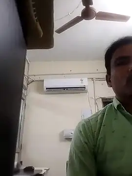 Snapshot of rajlocal chatting on 12-14-24, 12:12 rajlocal online show from 12-14-24, 12:12