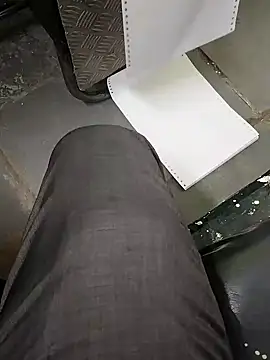 Snapshot of rajlocal chatting on 12-20-24, 10:05 rajlocal online show from 12-20-24, 10:05