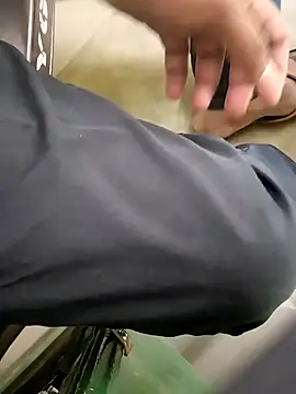 Snapshot of rajlocal chatting on 01-30-25, 07:07 rajlocal online show from 01-30-25, 07:07