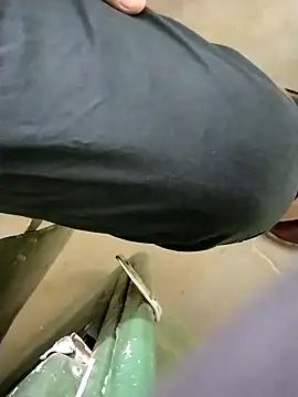 Snapshot of rajlocal chatting on 01-31-25, 12:07 rajlocal online show from 01-31-25, 12:07