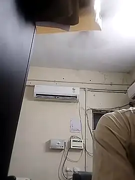 Snapshot of rajlocal chatting on 02-26-25, 11:09 rajlocal online show from 02-26-25, 11:09