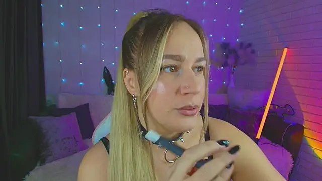 pepper cat  online show from 01-23-25, 11:36