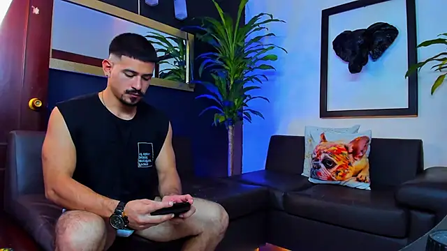 Snapshot of Markboyl chatting on 01-16-25, 03:56 Markboyl online show from 01-16-25, 03:56