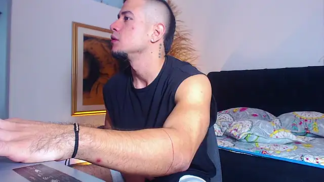 Snapshot of Markboyl chatting on 03-06-26, 01:18 Markboyl online show from 03-06-26, 01:18