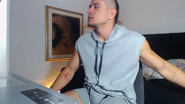 Snapshot of Markboyl chatting on 03-09-26, 03:05 Markboyl online show from 03-09-26, 03:05