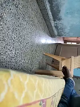 Snapshot of Playboy_indian_bi chatting on 09-29-25, 06:18 Playboy indian bi online show from 09-29-25, 06:18