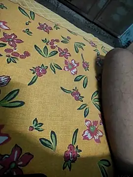 Snapshot of Playboy_indian_bi chatting on 10-06-25, 10:34 Playboy indian bi online show from 10-06-25, 10:34