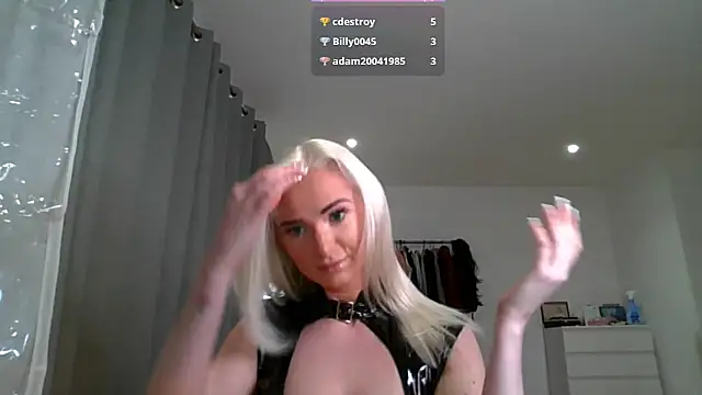 Snapshot of chelseablonde chatting on 02-12-25, 10:37 chelseablonde online show from 02-12-25, 10:37