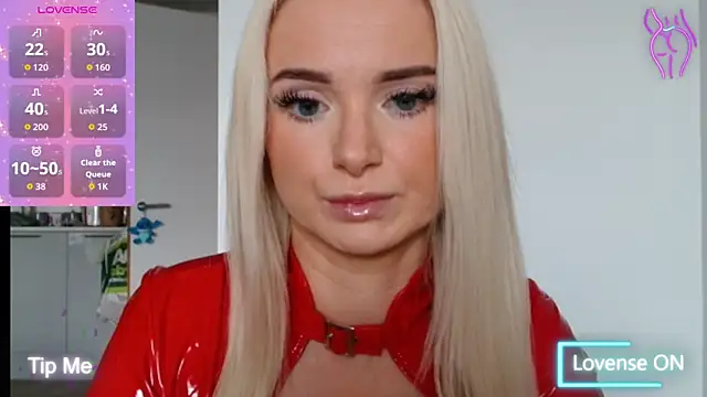 Snapshot of chelseablonde chatting on 09-09-25, 12:26 chelseablonde online show from 09-09-25, 12:26