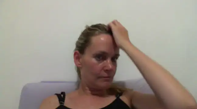 Snapshot of Annylove1 chatting on 01-25-25, 12:48 Annylove1 online show from 01-25-25, 12:48