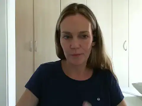 Snapshot of Annylove1 chatting on 03-07-25, 04:22 Annylove1 online show from 03-07-25, 04:22