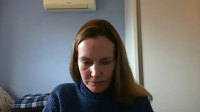 Snapshot of Annylove1 chatting on 09-23-25, 03:59 Annylove1 online show from 09-23-25, 03:59