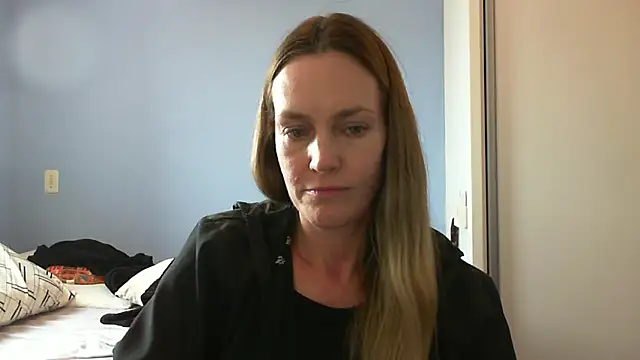 Snapshot of Annylove1 chatting on 10-01-25, 03:40 Annylove1 online show from 10-01-25, 03:40