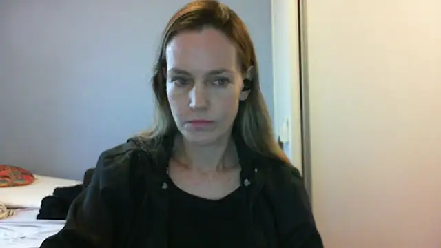 Snapshot of Annylove1 chatting on 10-02-25, 10:44 Annylove1 online show from 10-02-25, 10:44