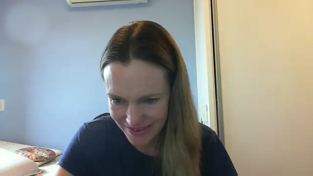 Snapshot of Annylove1 chatting on 10-07-25, 10:56 Annylove1 online show from 10-07-25, 10:56